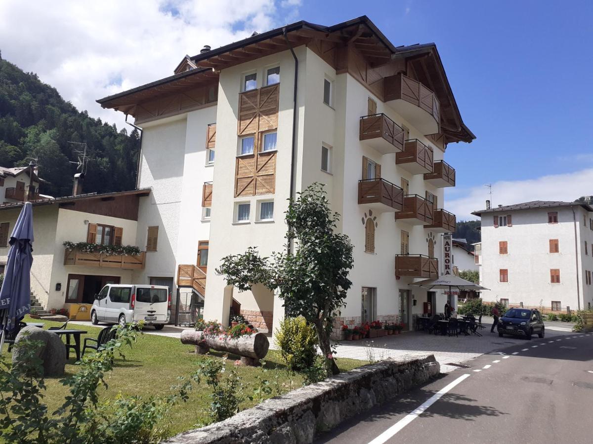 Hotel Aurora Cavedago Extérieur photo